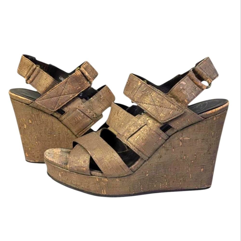 Donald J Pliner Gretel Sandals GUC $250 Size 5.5M      S3658